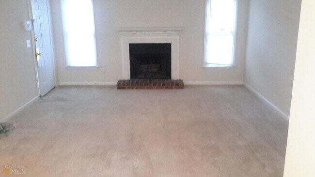 Building Photo - 293 E Burns Ct SW
