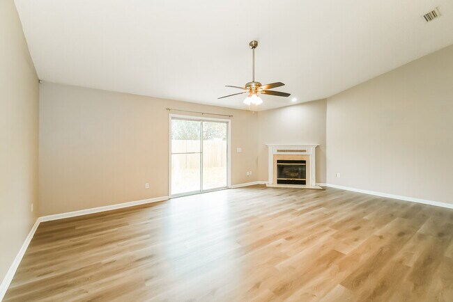 Foto del edificio - 3794 Blackthorn Ct