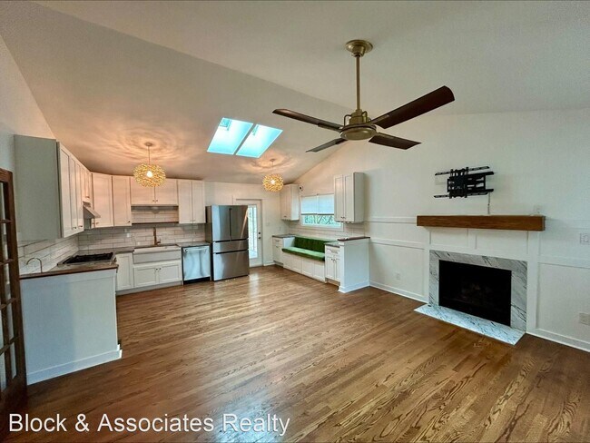 Building Photo - 3 br, 2 bath House - 1024 Mills Street