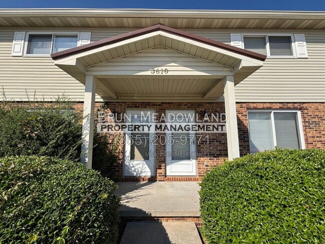 Building Photo - 3610 Kelly Cir