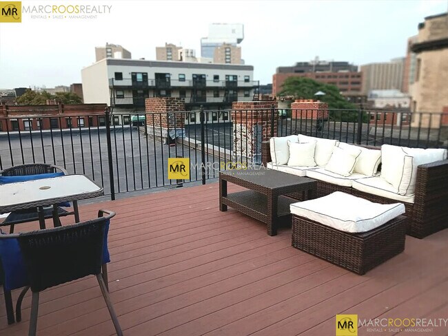 Foto del edificio - 869 Beacon St