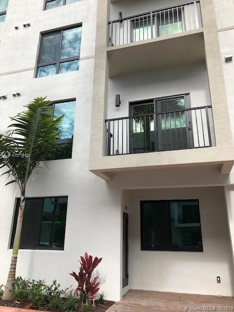 Foto del edificio - 4740 NW 84th Ave