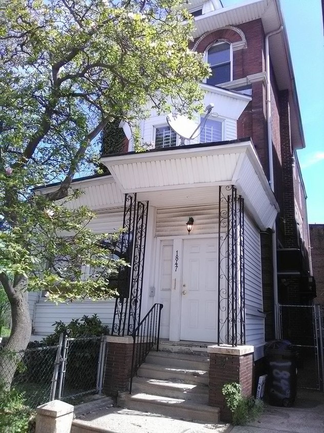 Foto principal - 1847 N 33rd St