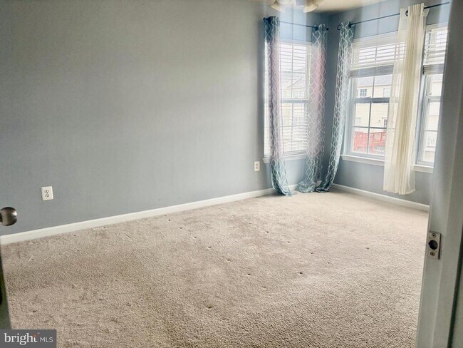 Foto del edificio - 927 Tipton Rd