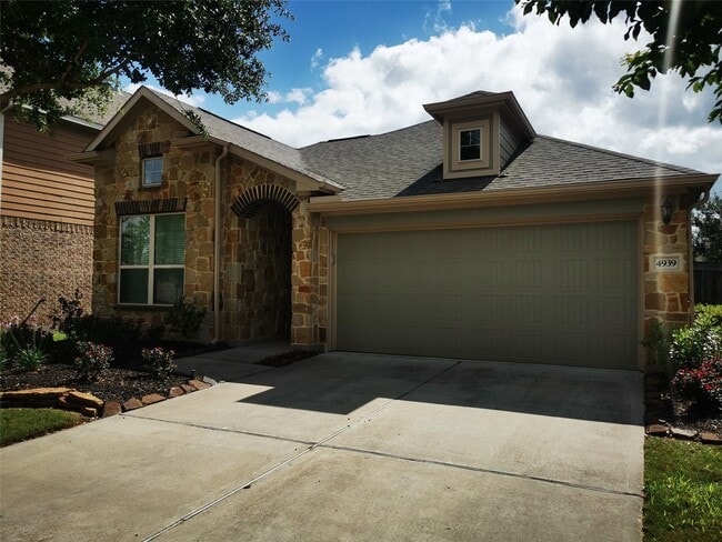 Foto del edificio - 4939 Ginger Bluff Trail