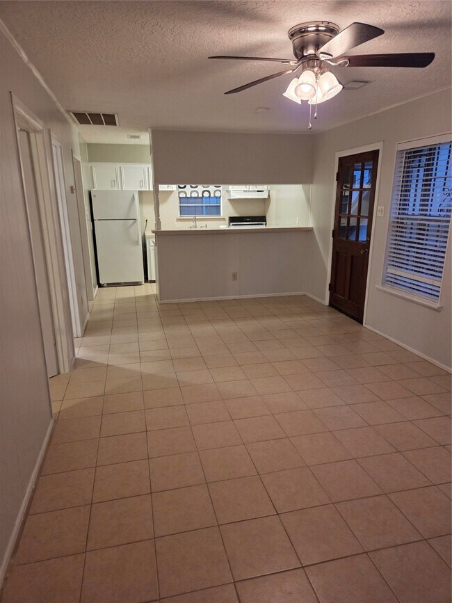 Foto del edificio - 902 Euclid St