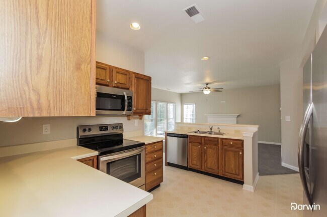 Foto del edificio - 15400 Great Glen Ln