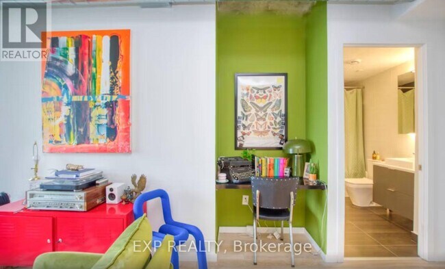 Building Photo - 170 Bayview Ave