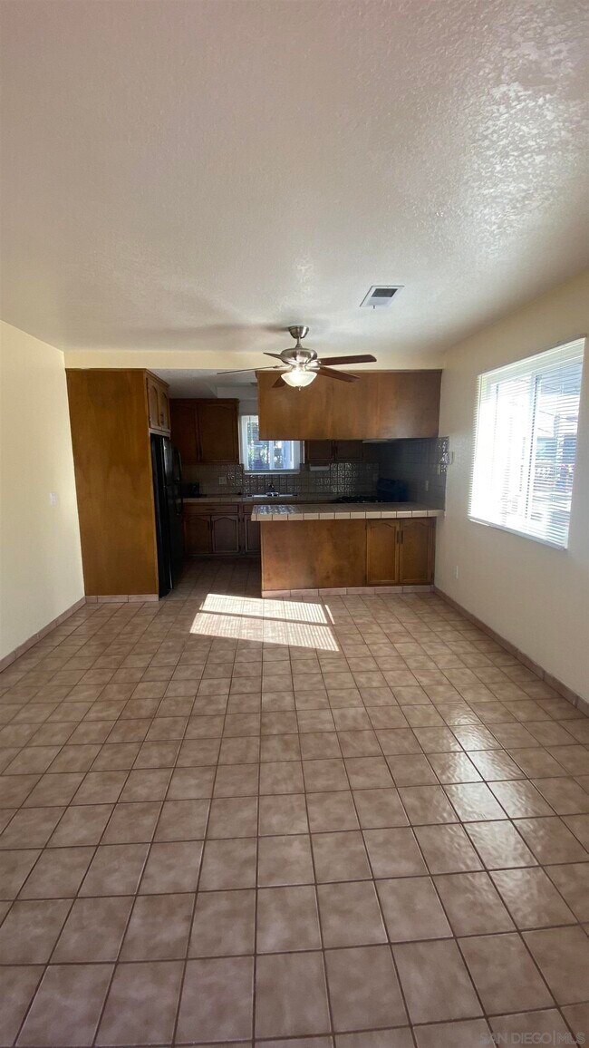 Building Photo - 3725 Arizona St