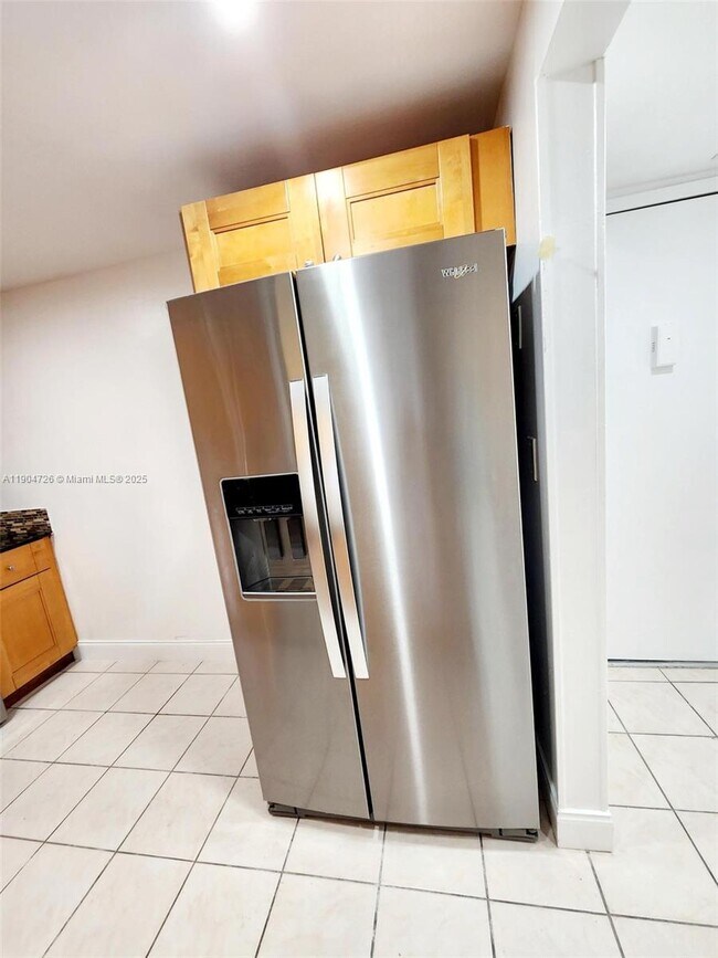 Foto del edificio - 4384 NW 9th Ave