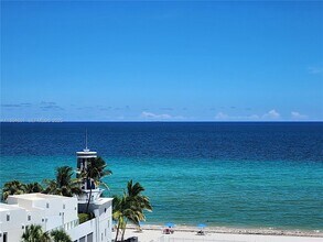 Building Photo - 3505 S Ocean Dr