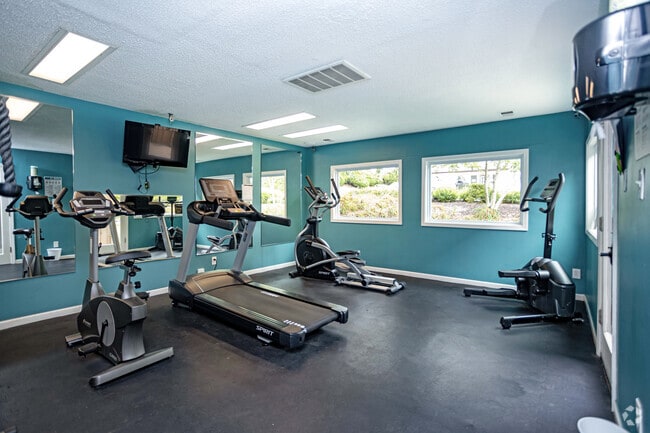 Interior Photo - Suson Pines