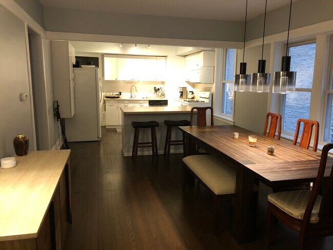 Foto del edificio - 7708 N Ashland Ave