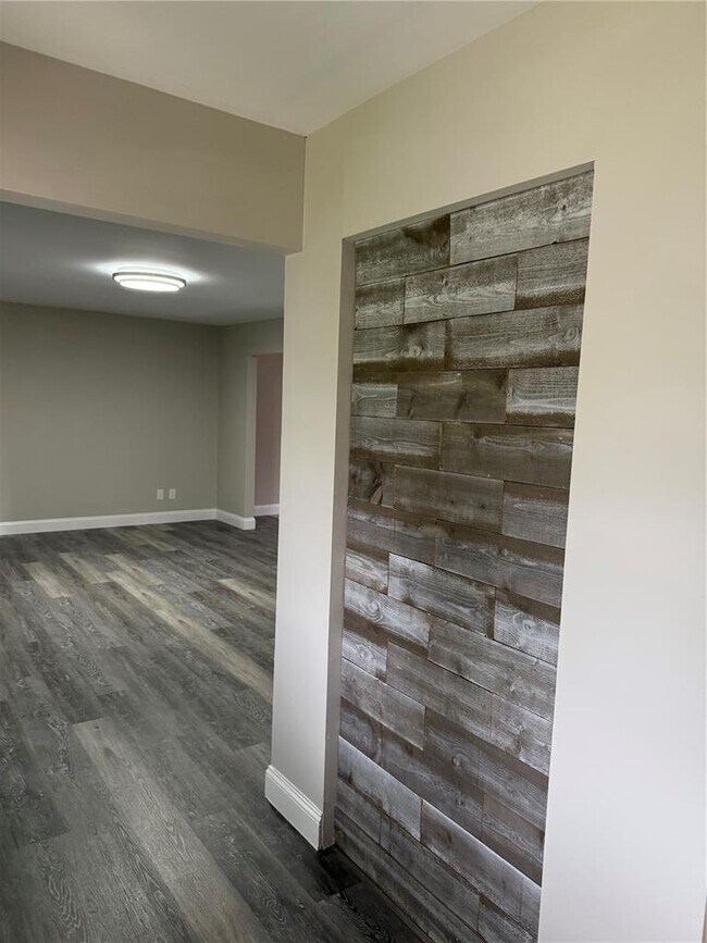 Building Photo - 3408 Greiner Dr