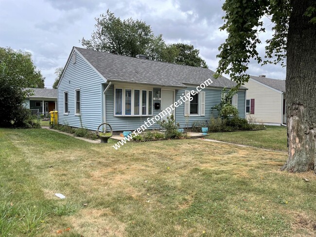 Building Photo - 3 Bed 1 Bath Home in Griffith