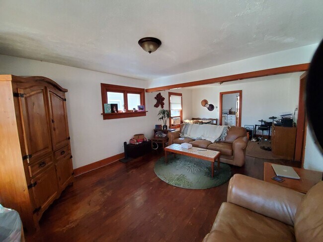 Foto del edificio - 219 N Sherwood St