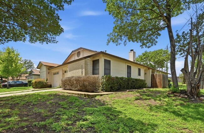 Foto del edificio - 11728 Norwegian Wood Dr