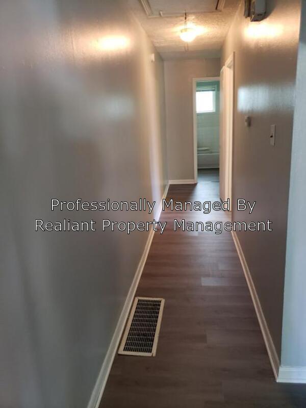 Foto del edificio - 416 Granard Ave