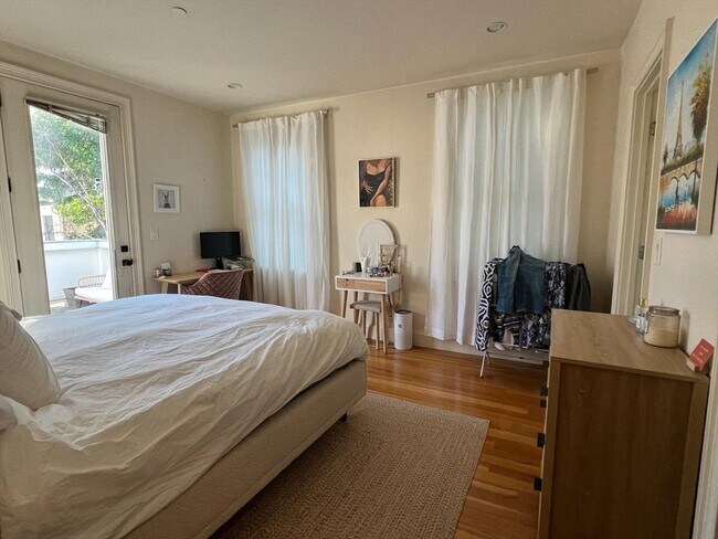 Foto del edificio - 308 Beacon St