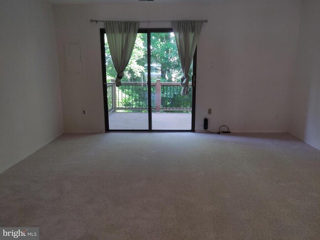 Foto del edificio - 15245 Coachman Terrace