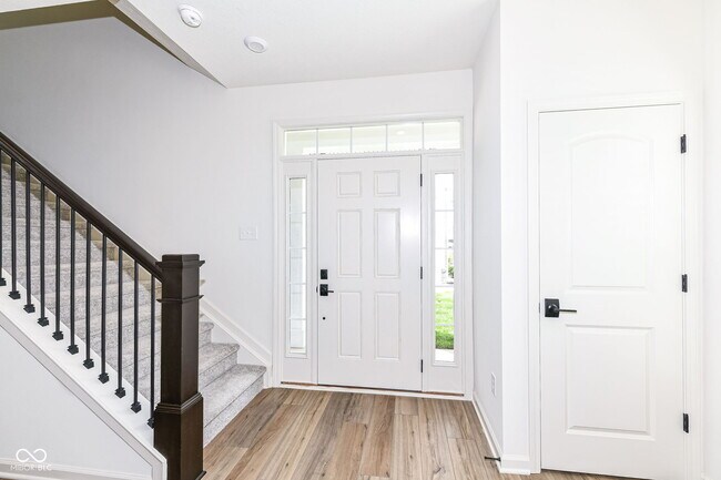 Building Photo - 14529 Pomona Ln