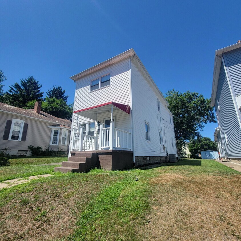 Foto principal - 419 Sheridan St