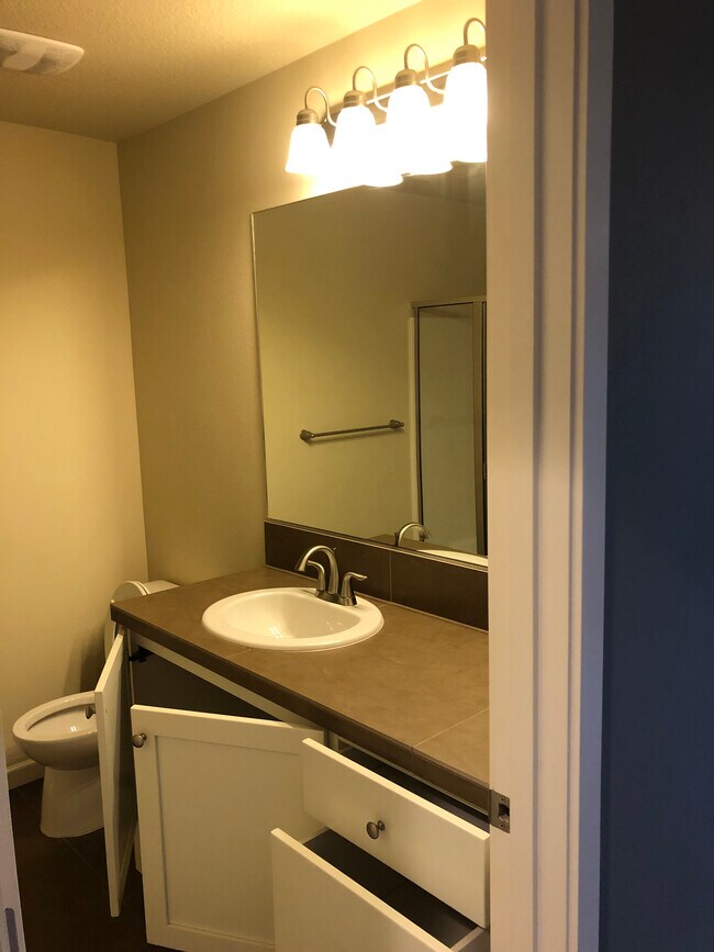 Master Bathroom - 14973 NW Shackelford Rd