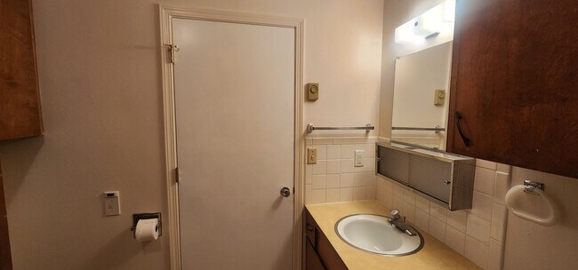 Foto del edificio - 4111/4113 SW Bear Drive