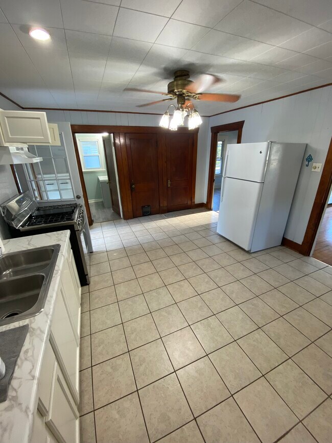 Foto del edificio - 4012 Henderson Ave