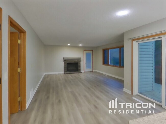 Foto del edificio - 13537 Dellwood Ct