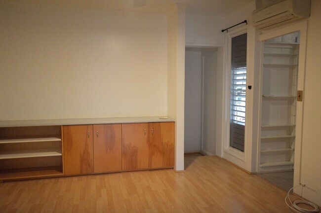 Building Photo - L769ach (REOM)
