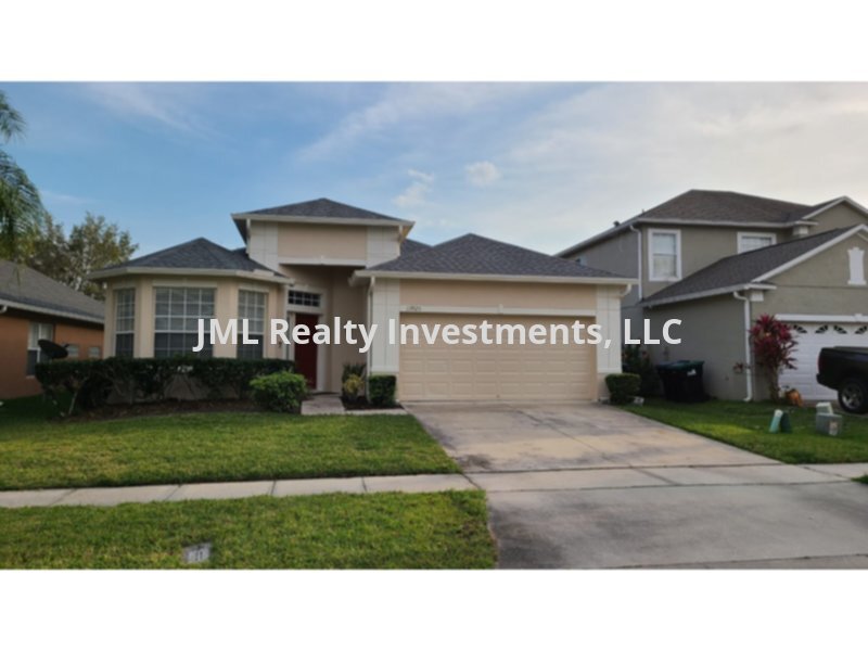 Foto principal - 4 bedroom home in the gated Avalon Lakes S...