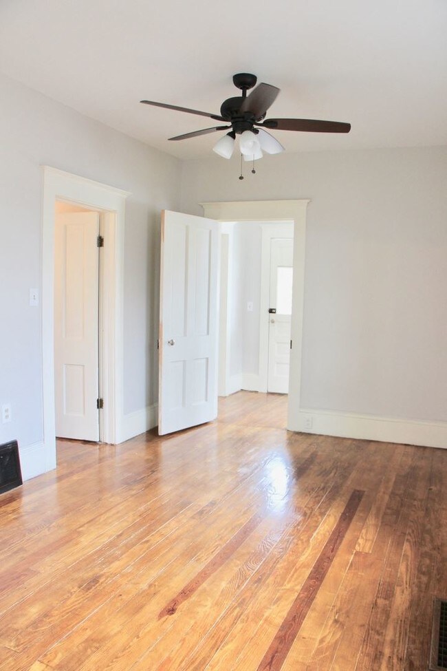 Foto del edificio - 4 br, 2 bath House - 1223 E BOULDER STREET