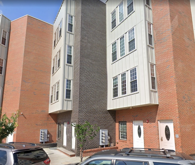 Building Photo - 915 Ridge Avenue