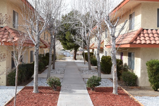 Foto del edificio - 15774 Tuscola Rd