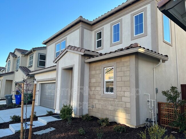 Building Photo - 3445 Cantor Dr