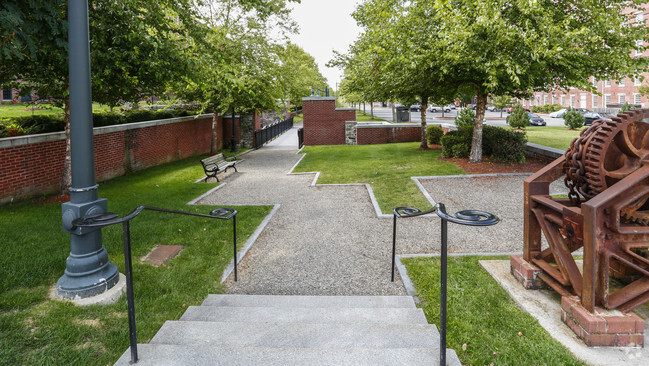Foto del edificio - Residences and Lofts at Perkins Park