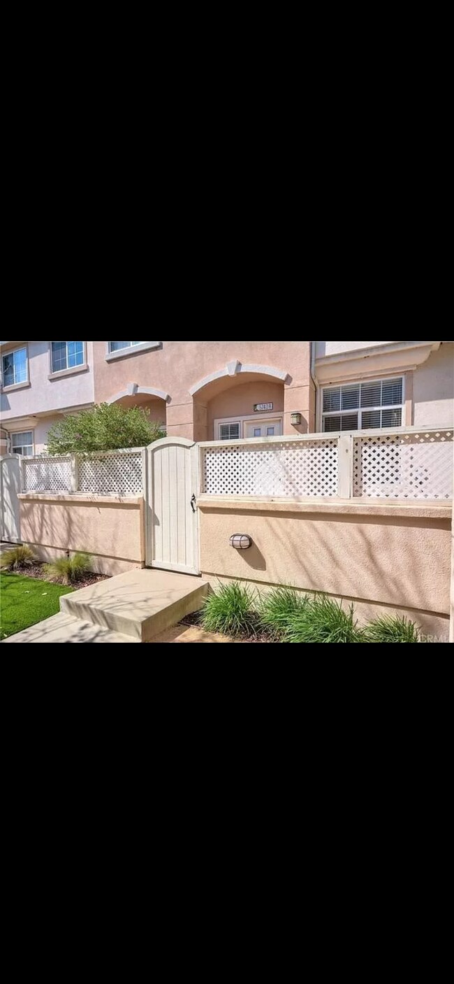 Building Photo - 5740 S Glennie Ln