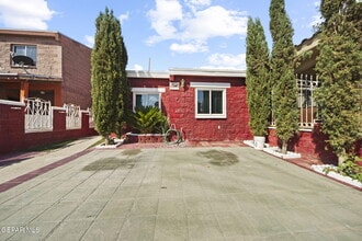 Building Photo - 11049 Marisma Ct