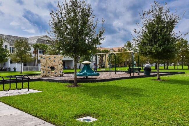 Foto del edificio - 12032 Cypress Key Way