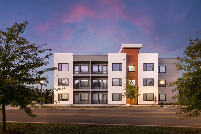 Building Photo - The Flats at Southside Gardens