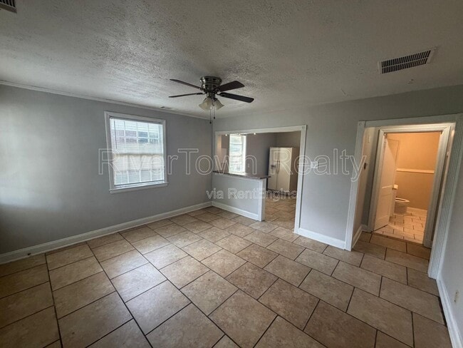 Foto del edificio - 3633 N Lloyd Cir