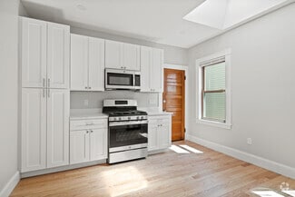 Building Photo - 19 Taft St