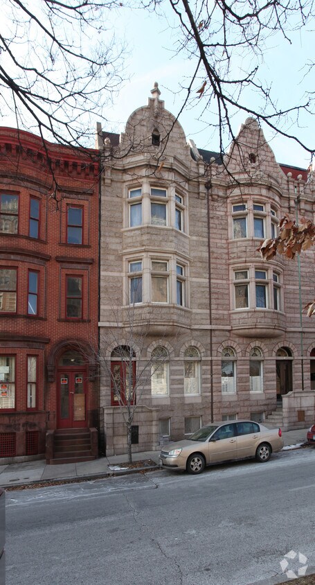 Primary Photo - 1704 Eutaw Pl