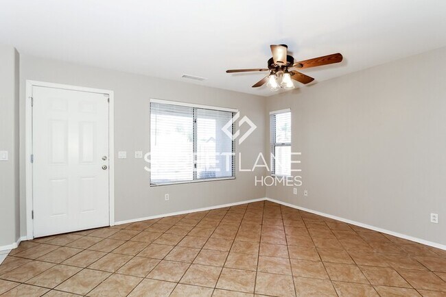 Foto del edificio - Charming 4 Bedroom in Goodyear!