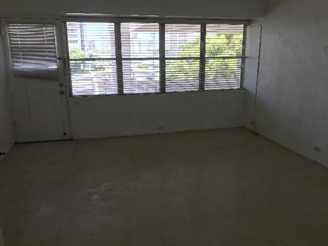Building Photo - IOLANI TERRACE 1/1/1 lanai, coin laundry