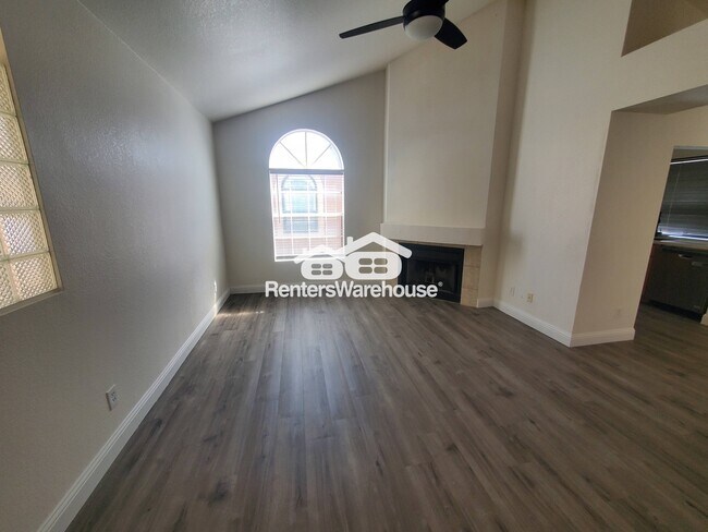 Foto del edificio - 5640 E Bell Rd
