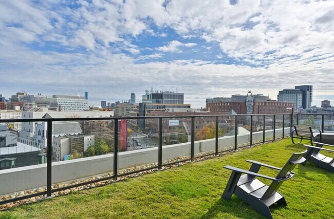 Foto del edificio - 425 Massachusetts Ave