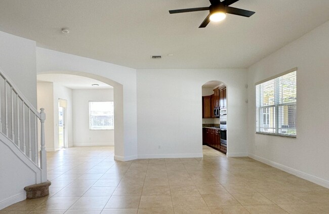 Photo - 8571 Lakeside Bnd House