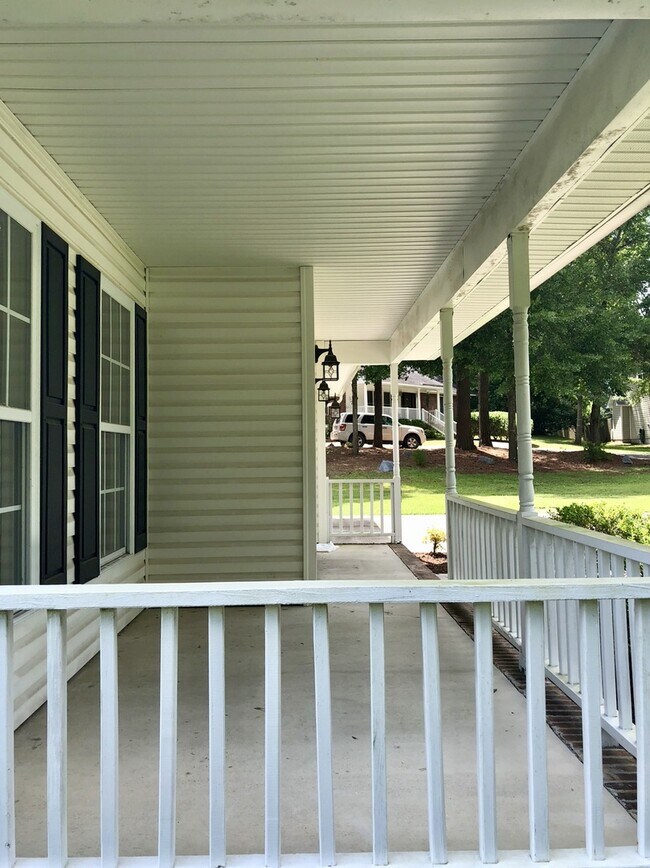 Foto del edificio - A Great Space on Pine Valley Court